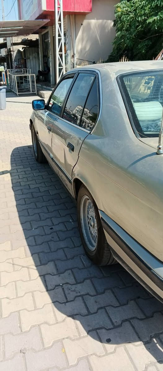 بي ام 520 كير اوتو فتحه سقف مكينه حداديه كله بشرط  تخم تاير موديل 1990مكينه جديده قبل شهر شديتها صقر 528 باسمي شرط التحويل مكان ديالى جلولاء للاستفسار ***********
السعر 55 وبيها مجال
بي ام 520 كير اوتو فتحه سقف مكينه حداديه كله بشرط  تخم تاير موديل 1990مكينه جديده قبل شهر شديتها صقر 528 باسمي شرط التحويل مكان ديالى جلولاء للاستفسار ***********
