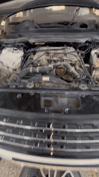 Range rover Vogue 
مشكلتها  تسريب سائل التبريد  لكن غير واضح والسبب داخل الفديو  دائما انتبهو  علئ موضوع  تسريب سائل التبريد  حتئ متوصل مرحلة تبديل محرك 
Service.Car 
كرادة المسبح اول فرع بعد كراج 2000 شارع مجمع الشركات مقابل شركة نيسان *********** ***********
