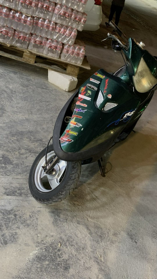 سلام عليكم ..ماكس ياباني 49
صالصنه اف ام
كفرات زيتوني اربع ولفات
دراجه مال استخدام دوام فقط 
دراجه نضيفه ومرتبه نفس ماتشوف بالصور
سعرها 475 وبيها مجال حگ الجيه (مكاني الروضتين قرب السيطره الامام)
هاذ رقمي *********** تواصل واتساب رجاءاً
