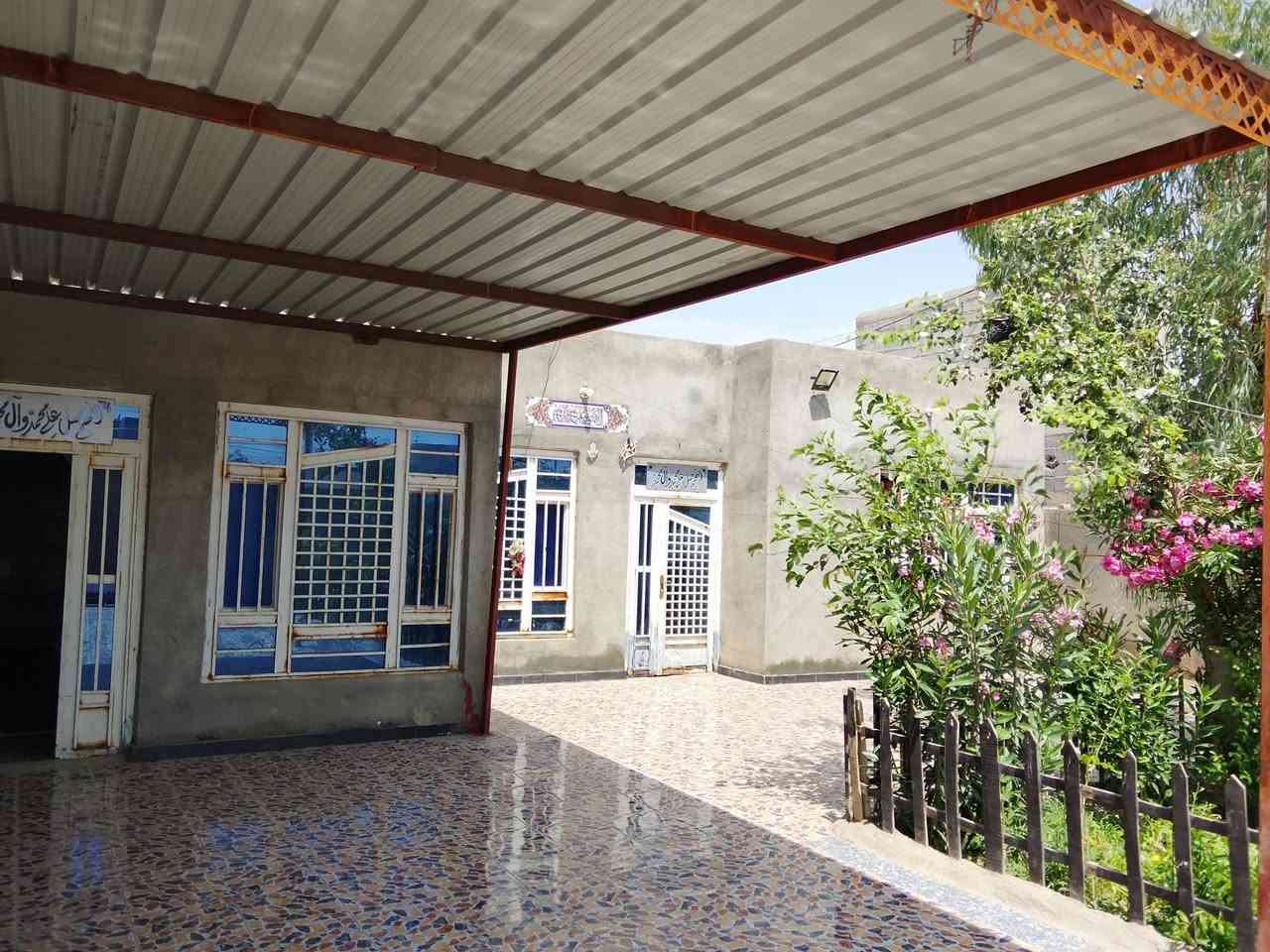 سلام عليكم بيت بحي المنتضر بشارع بيت حامد اليساس بيت مساحته 500  غرفتين خمسه في سبعه دوانيه وصله مطبخ سبعه متر  صيحات خارجيه ودخليه بيت جاهز ***********
