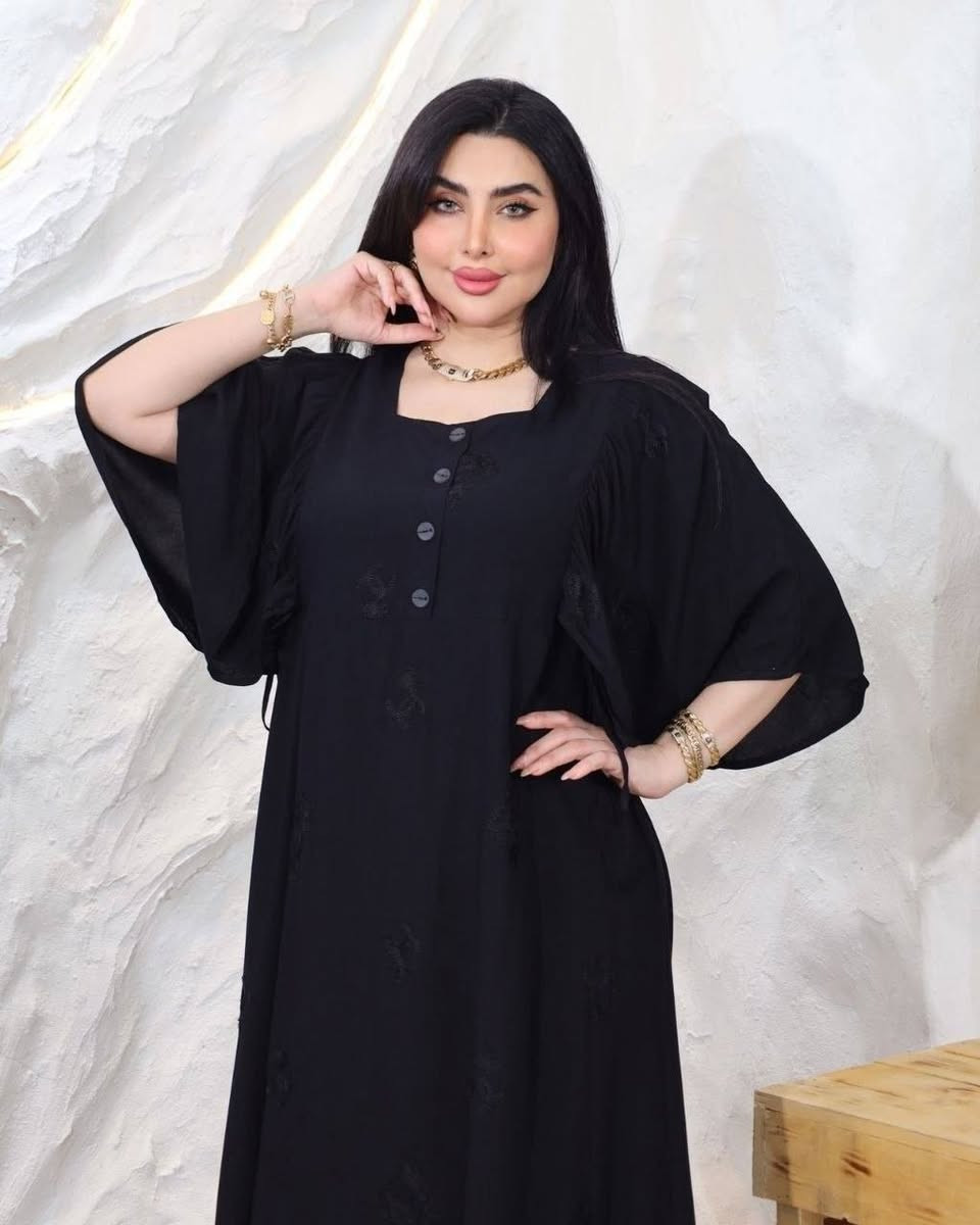 ✨🖤 دشداشة الكشمير الملكية… فخامة تفرض نفسها 🖤✨
إذا تحبين الأناقة الهادية واللبس الراقي، هاي القطعة إلك 😍🔥
🧵 خامة كشمير درجة أولى — نعومة، راحة، وشياكة تخلي إطلالتك تسوّد ✨
📏 القياسات المتوفرة:
2XL – 3XL – 4XL – 5XL
(قصّة راحية ومريحة بكل أناقة 🤍)
💰 السعر: 12 ألف فقط 🔥
🚚 التوصيل متوفر لكل مكان:
📍 داخل الكوت: 2000
📍 الأقضية: 4000
📍 المحافظات: 5000
⏳ آخر القطع والكمية محدودة جدًا…
التميّز ما ينتظر أحد 🖤🔥


**إذا كنت صاحب هذا الإعلان وتريد حذفه لأي سبب، رجاءا أرسل رسالة إلى الدعم الفني**