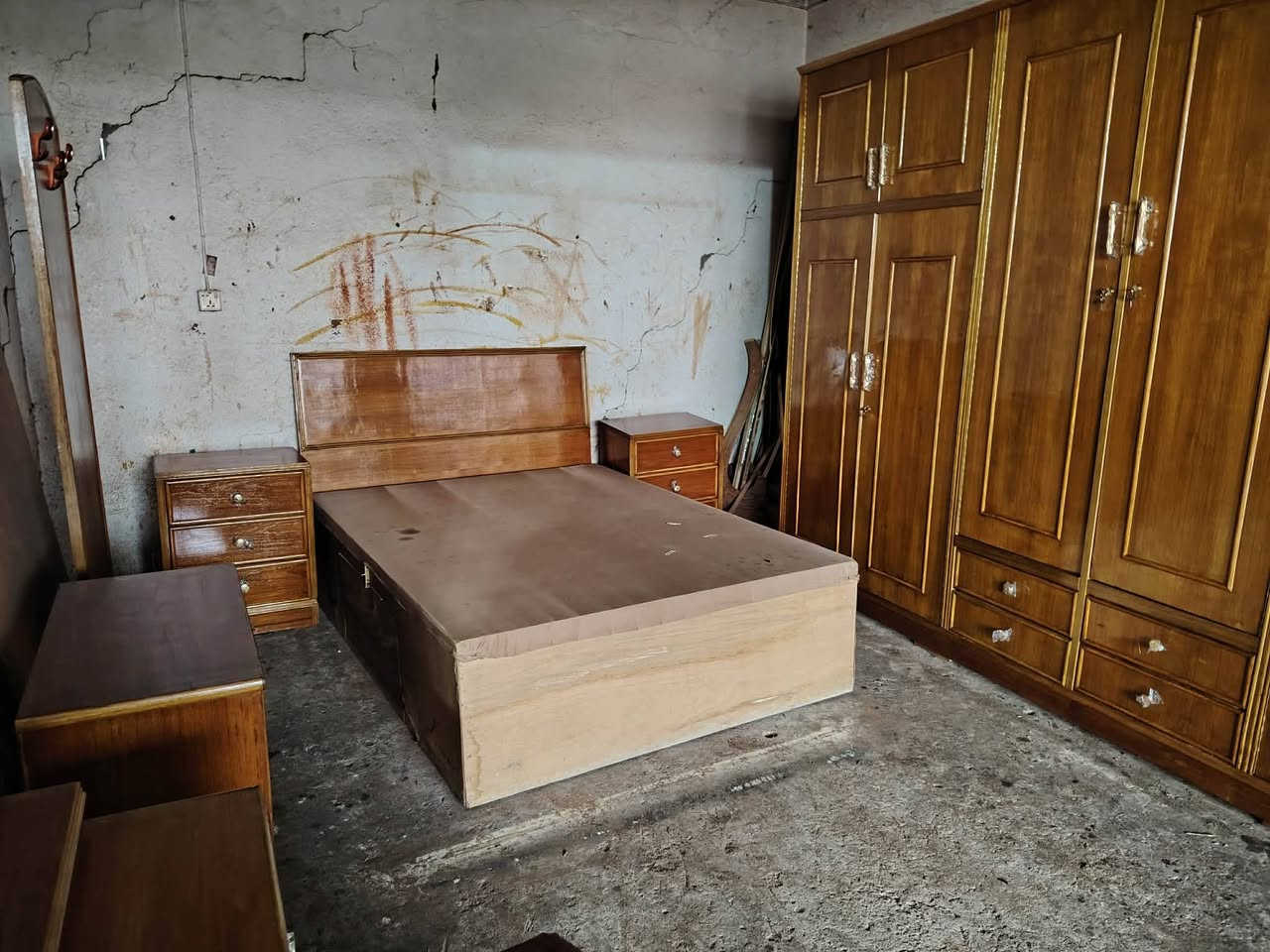 غرفه خشب صاج بسعر مناسب العنوان بابل
التوصيل والشد مجاني


**إذا كنت صاحب هذا الإعلان وتريد حذفه لأي سبب، رجاءا أرسل رسالة إلى الدعم الفني**