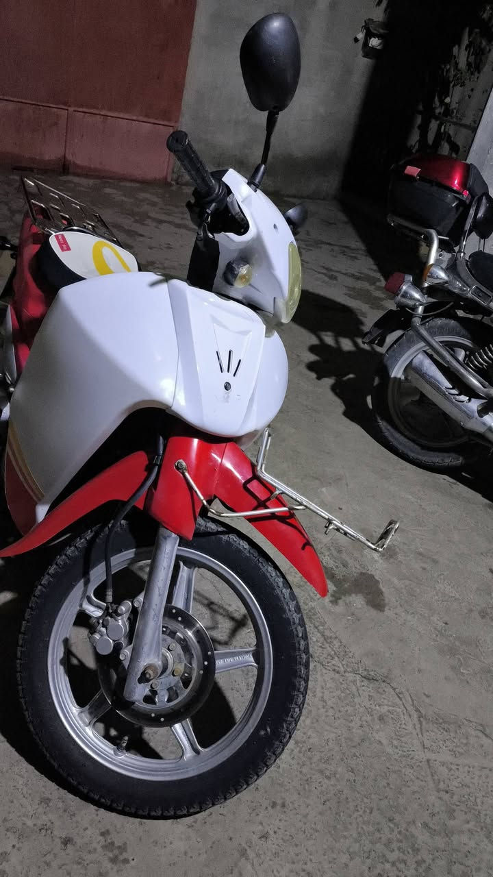 للبيع موديل 16كامل مكمل ***********
