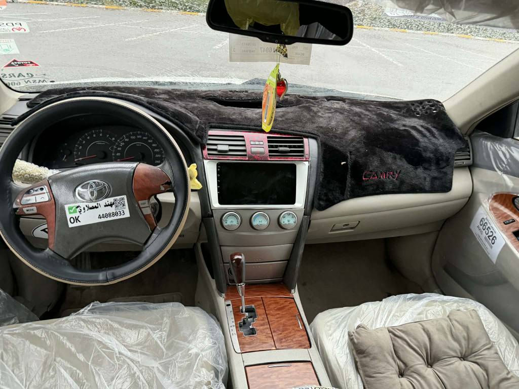 *********** تویوتا کامری مودیل 2007 گێڕ توماتیک و عادی 4 پارچەی سبوغە جەمپێکی پێشی هەیە گێڕ و مەکینە و بڕاوەی بەشەرت مواسەفات خەلیجی سعری 86 ورقه مەجال *********** أربيل, العراق
