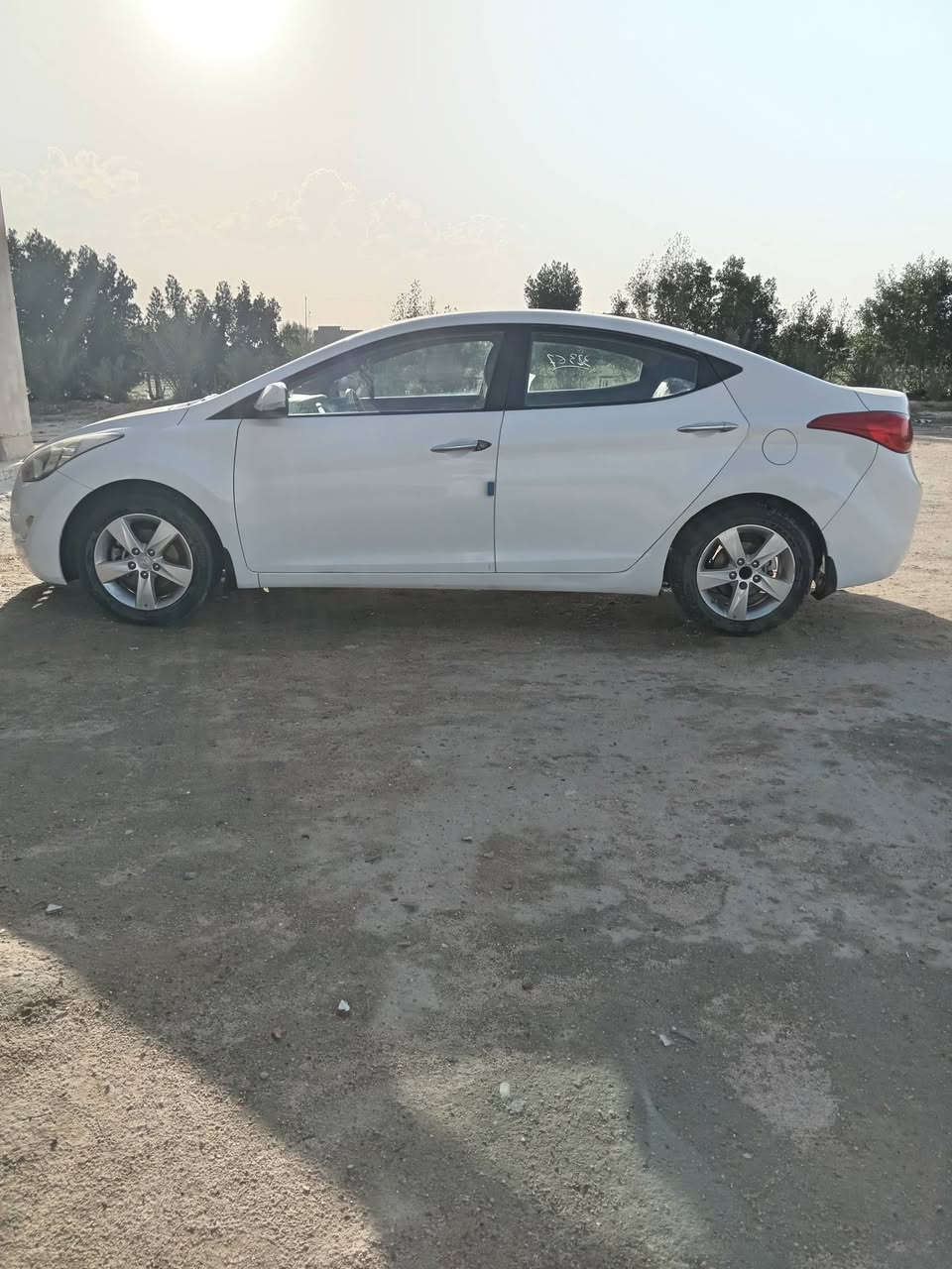 السلام عليكم النترا موديل 2014 خليجي مكينه1800دوش شاشه لمس تخم تاير رقم بصره توني محوله بأسمي رقم انكليزي سنويه لل2030 ماشيه 113 ألف سياره بيه فقط التكمه جوه الباب الخلفي عالبارد والباب مبدله باب الشركه بابه الأصلي الباقي كفاله عامه محرك تبريد حداديه السعر 123 وبيه مجال مكان بصره الزبير
***********
