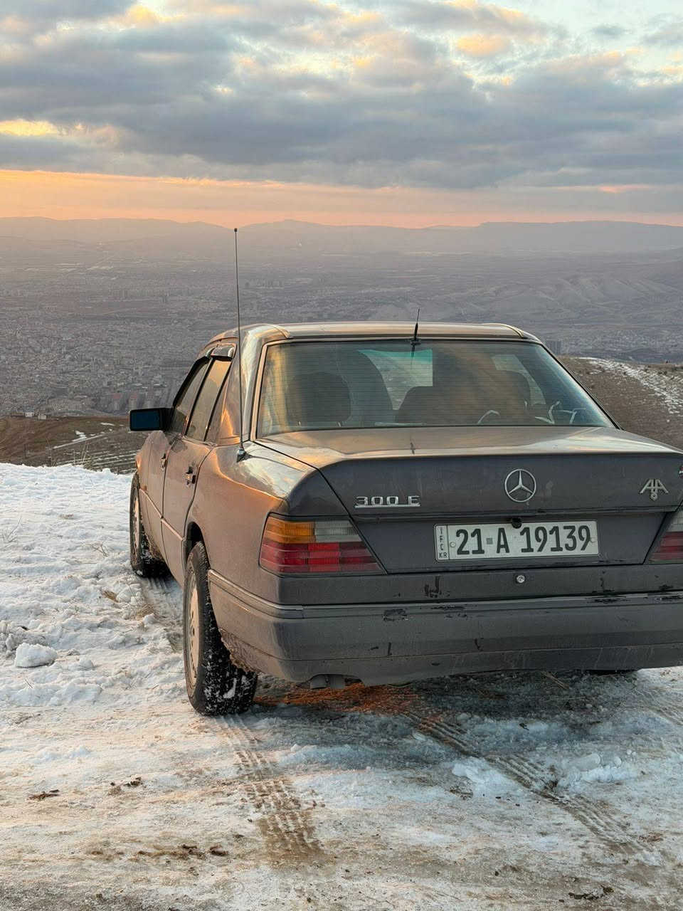 السلام عليكم تم تنزيل السعر بيع مستعجل فقط بيع مراوس ما راوس قفل قفل مابيه اي مجال 53$ مارسدس دب لون بنفسجي سيارة جاهزة من كلشي تخم تاير جديد ويل كاب جديد كهربائيات كله شغاله من دعاميه لدعاميه مكينه كير شرط الفحص سيارة نضيفه مال بيت رقم سليمانيه بسمي قواعد دبل وحده بلاد وحده مصلحه موديل 91 للستفسار
مكلف بل نشر اتصل عل صاحب الرقم اتصل ***********
