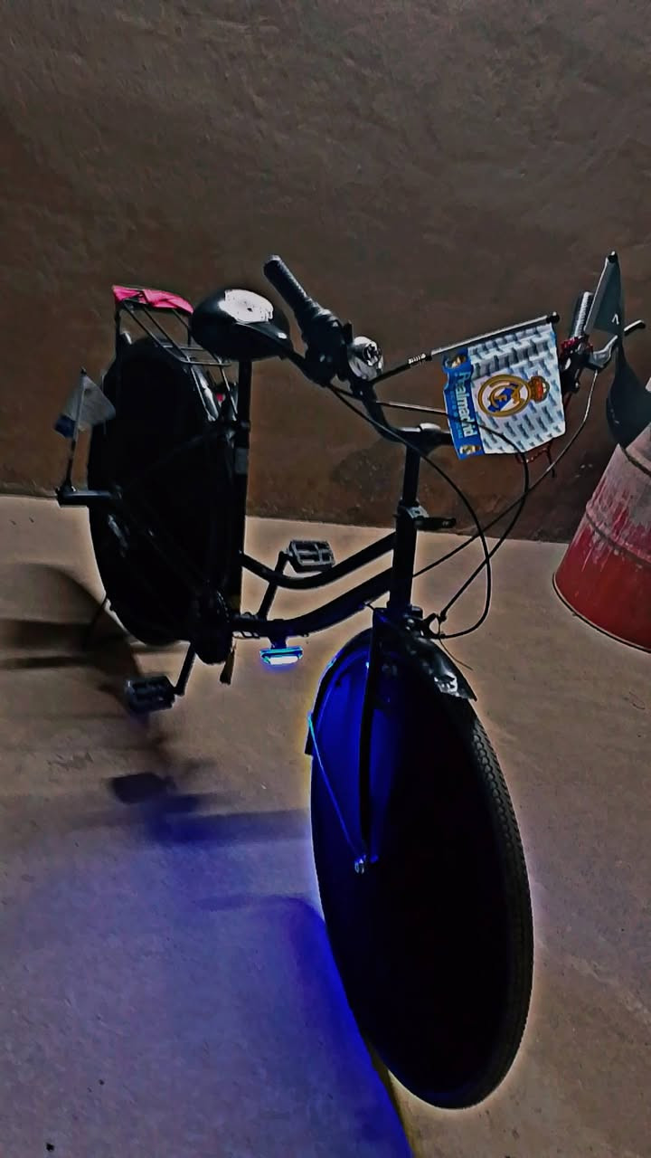 سلام عليكم خوان باسكل اسود نضيف
مثل ماتشوف للبيع السعر خاص عنوان موصل حمام العليل قريت العريج رقم هاتف ***********
