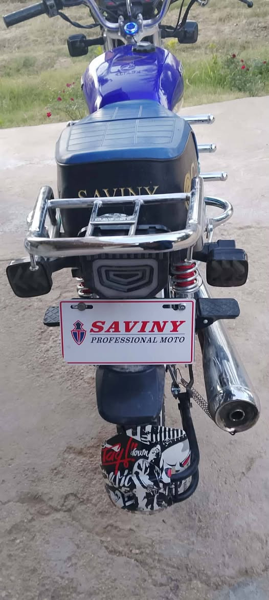 سلام عليكم يراني 2025محرك ممفتوح كلشي شغال سعر 750او مراوس ماكس نضيفه مزوده وكامله


**إذا كنت صاحب هذا الإعلان وتريد حذفه لأي سبب، رجاءا أرسل رسالة إلى الدعم الفني**