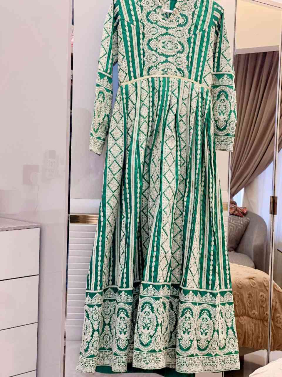 قفطان او فستان شغل ثقيل جدا وراقي سحاب من الخلف يلبس قياس 36 او 38 مكاني بغداد حي الجامعة ماعندي توصيل


**إذا كنت صاحب هذا الإعلان وتريد حذفه لأي سبب، رجاءا أرسل رسالة إلى الدعم الفني**