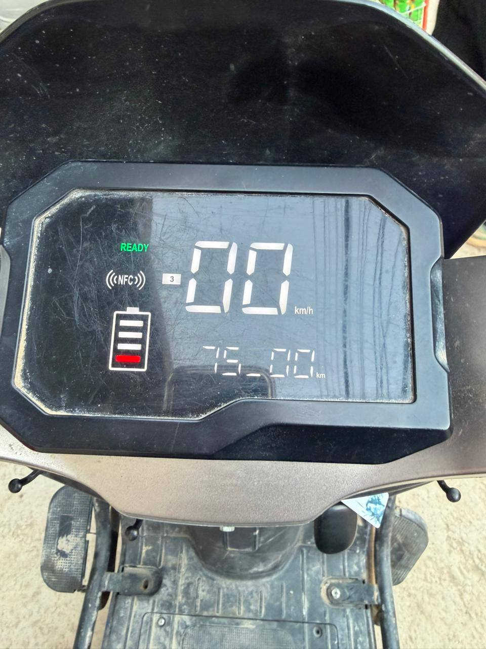 دراجة خير من الله شغالة
1 بصمة و سويج و كارت 
2-كلوبات عالي ناصي و رماش زنون 
3- البطاريات 6 المسطرو الطويلة 
دراجة فول مواصفات موديل 2025
عطلهة الحساس مال شحن فقط يرادلة تنظيف
السعر 850وبيهة مجال 
للاستفسار ***********
