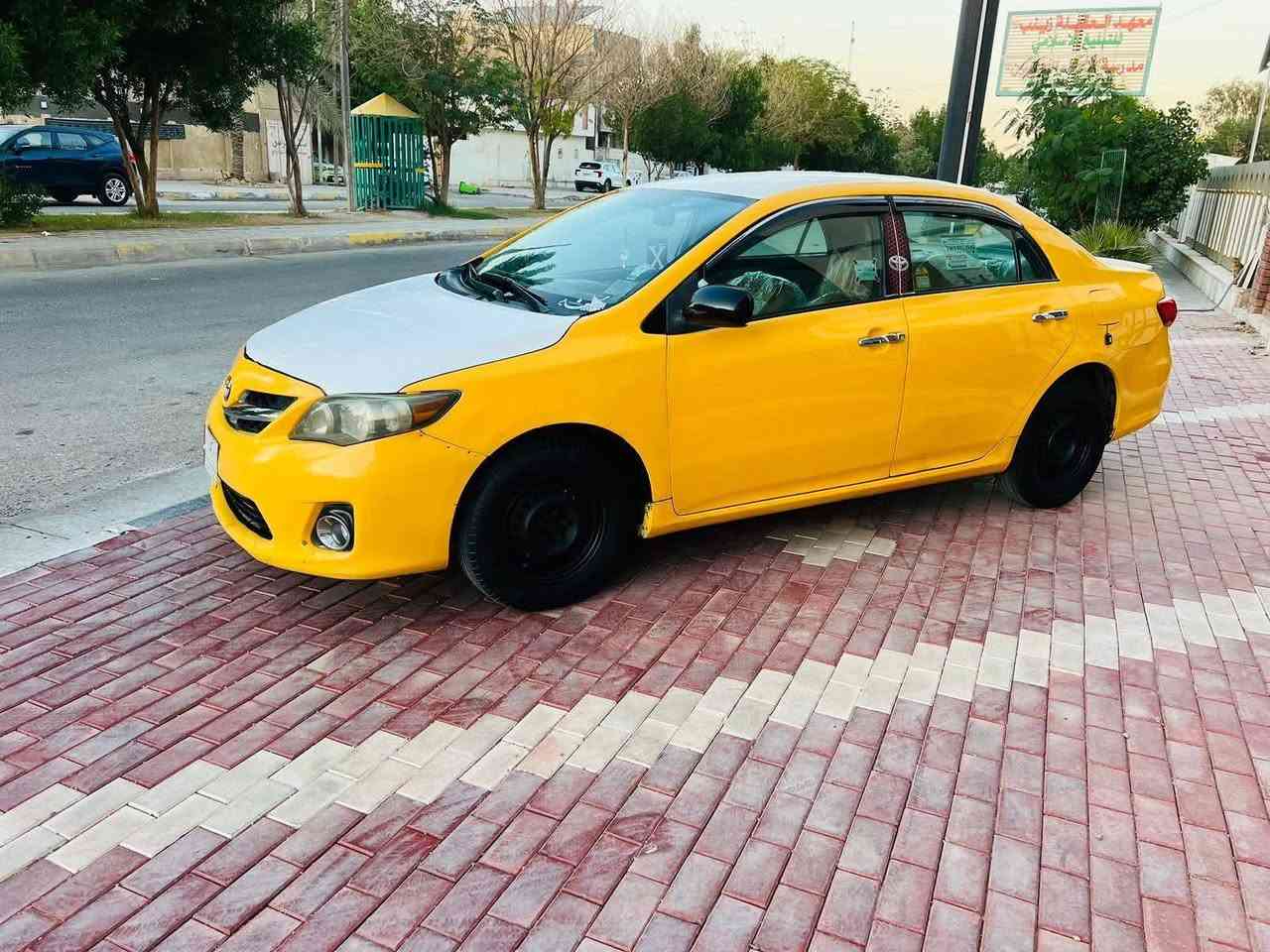 كورلا 2009 محدث 2013 رقم ذي قار مكان البصره جاهزه من كلشي ويل جديد تخم تاير تبريد كير جديد  87 وبيها مجال الاتصال ***********
