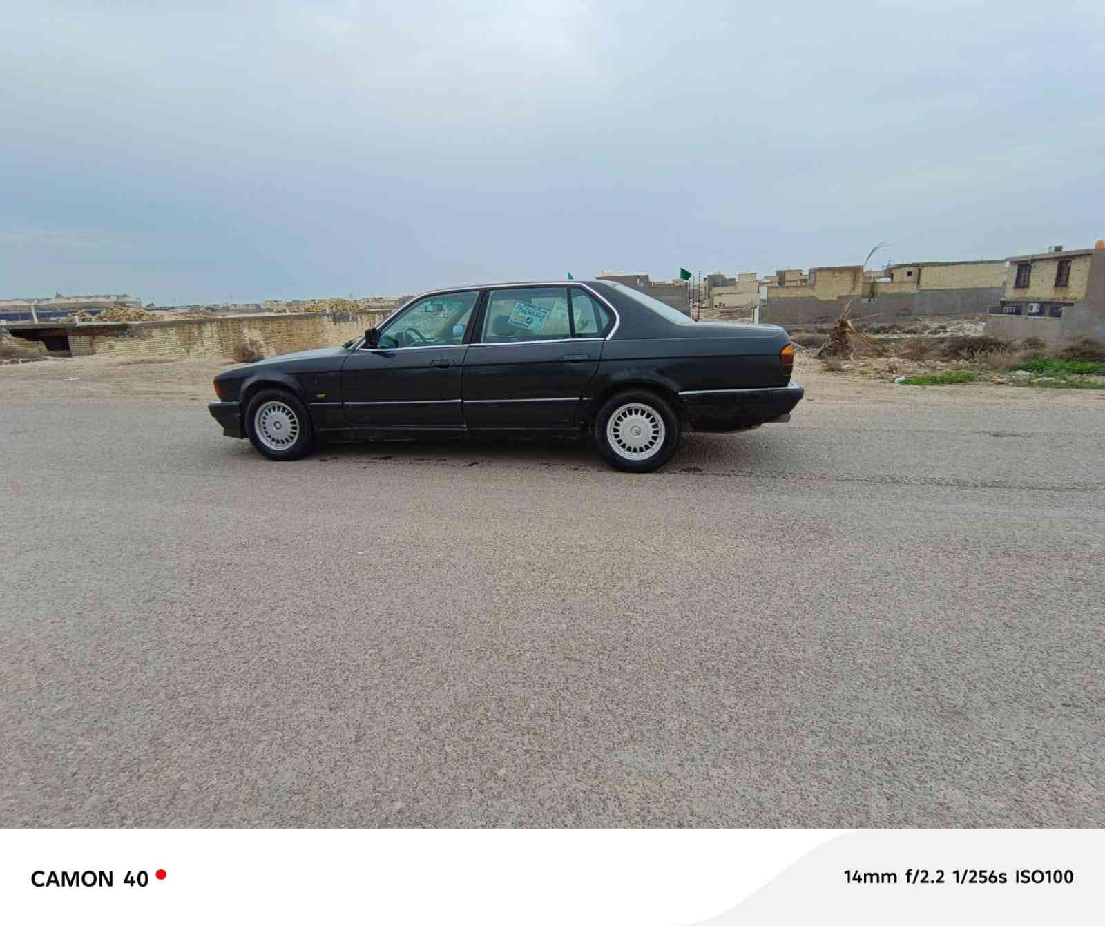 للبيع بي إم رقم بغداد حجم 735 موديل 91 سعر 45$ رقم *********** مكاني بغداد سياره مكفوله من ضربه وتبديل والخياس محرك وكير مكفول حداده خلفي امامي مع دبلات جديد دواخل جلد كشن كهربأء بطاين نظيفه دبل جكمجه دبل ايرباك فتحه سلايد وارد الماني إطارات نضيفه كهربائيات كلهه شغاله بجم عريض
