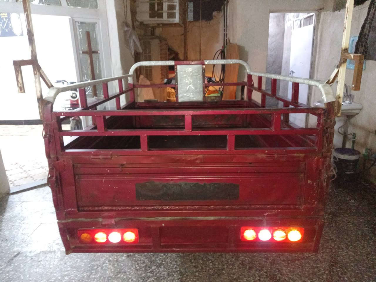 السلام عليكم ستوته ديوان ٢٠١٩ أوراق كامله كهربائيات شغاله سلف هندر السعر مليون وميتين وخمسين وبيها مجال حق الجيه مكاني بغداد على السياحي مقابل حسينيه المعامل ***********
