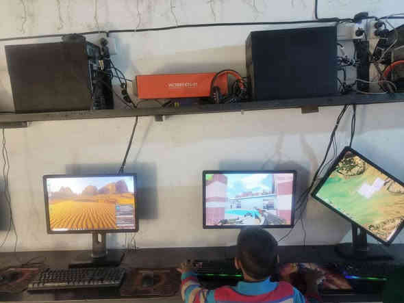 للبيع شلعه كاملة العنوان بغداد الدورة للاستفسار الاتصال على الرقم 
***********
