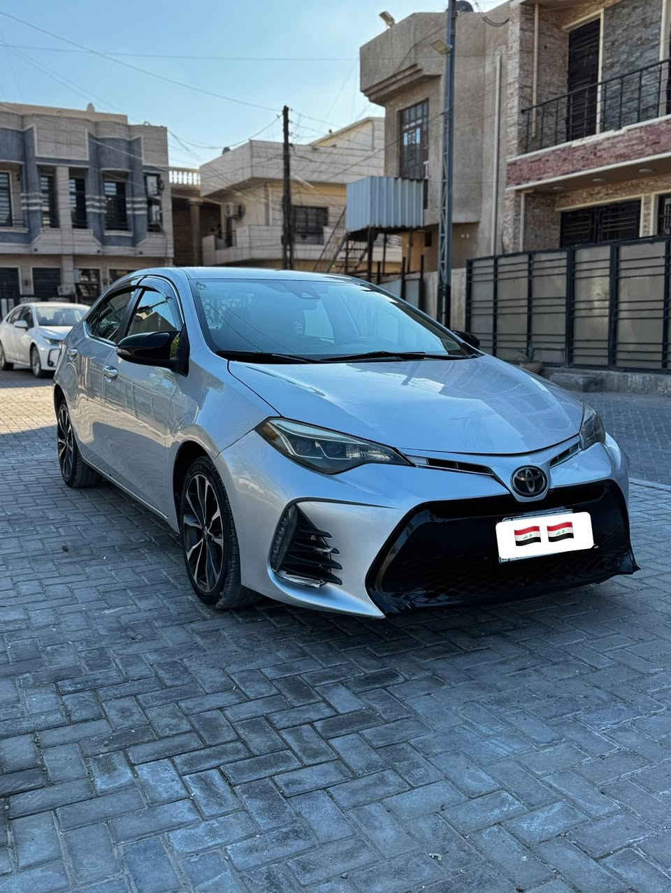 سلام عليكم
كورلا مديل 19 رقم بغداد 
بيه فقط بنيد بدون دواخل 
مكينه ١٨٠٠  
السعر ١٣٢وبيه مجال 
مكان بغداد سيديه 
***********
