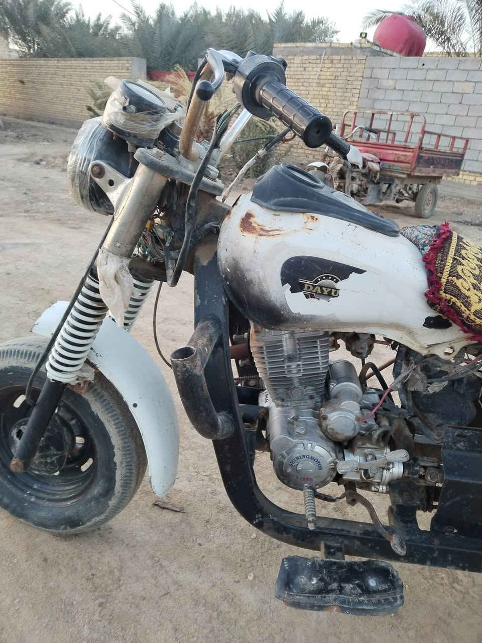 السلام عليكم ستوته للبيع مرقم سنويه كامله بأسمي مكان ذي قار قضاء الاصلاح شاصي بدي نضيف  سعر 1500 وبيه مجال للشراي  مديل 2014 

 ***********
