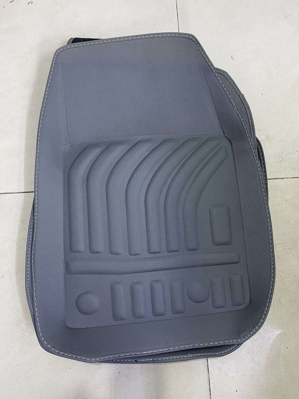 بيع شلع تعزيلة محل
كب مشكل عدد 45 تخم
دواسة عدد 45 
دوشمة الوان مشكل عدد 33
هورن عدد 5
لايت بكلايت سايبا 7 تخم
للاستفسار واتساب ***********
