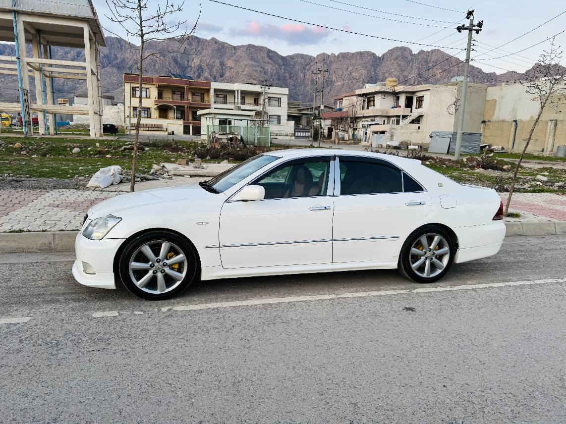 شاهینە 2007
بەسمە ڕەساسی
180 گچکە بە گەورە 
ئەتڵەت
کوشن جڵد
کوشن هیتەر
ناو قەیسی
ساج سور
ویل دینگە
ساڵۆنسا تۆمس
هەرچوار دەبڵی دایسە
هەرچوار تایەی تازەیە
هایدرۆلیکی تازە گۆڕاوە 
ڕونی تازە گۆڕاوە 
برێکی بەستراوە 
گەرمی بەستراوە
کامل مەسروف کراوە
سپۆڕتی پێشەوەی تۆمس
سپۆڕتی پشتەوەی تۆمس
نرخ : 57 گەڵا
ناونیشان : ڕانیە
0770 845 41 71 دخان, السليمانية
