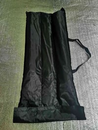 ستاند داتو شو • مع التوصيل