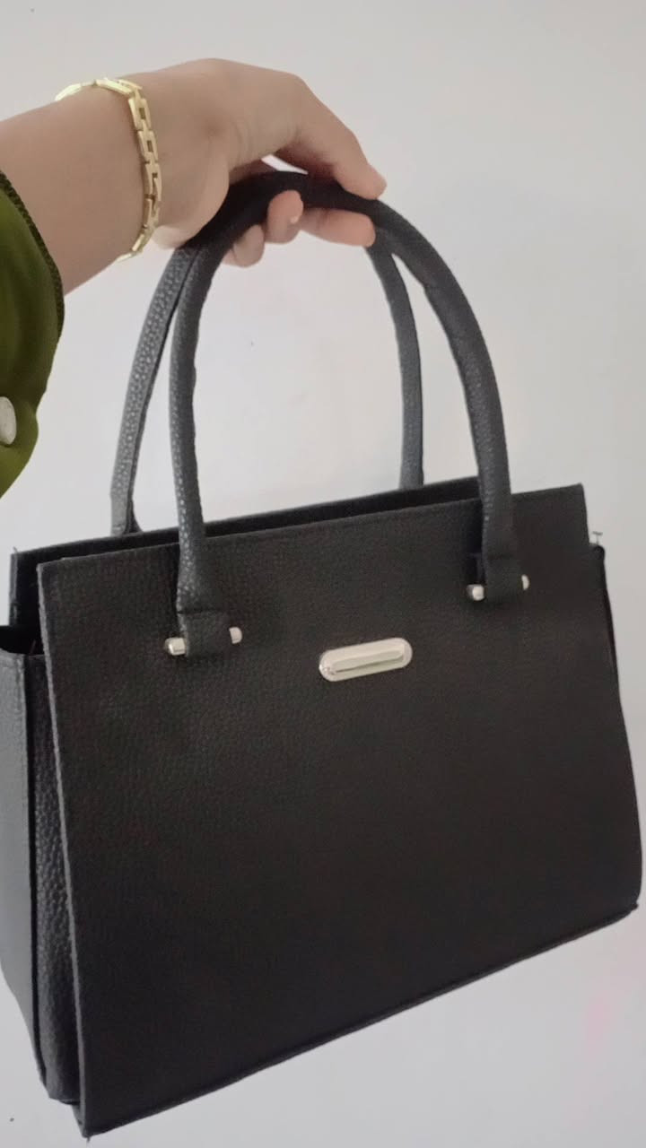 بنوتات اخر قطع عندي ماستر كواليتي جلد اصلي ب 15 والتوصيل مجاني


**إذا كنت صاحب هذا الإعلان وتريد حذفه لأي سبب، رجاءا أرسل رسالة إلى الدعم الفني**