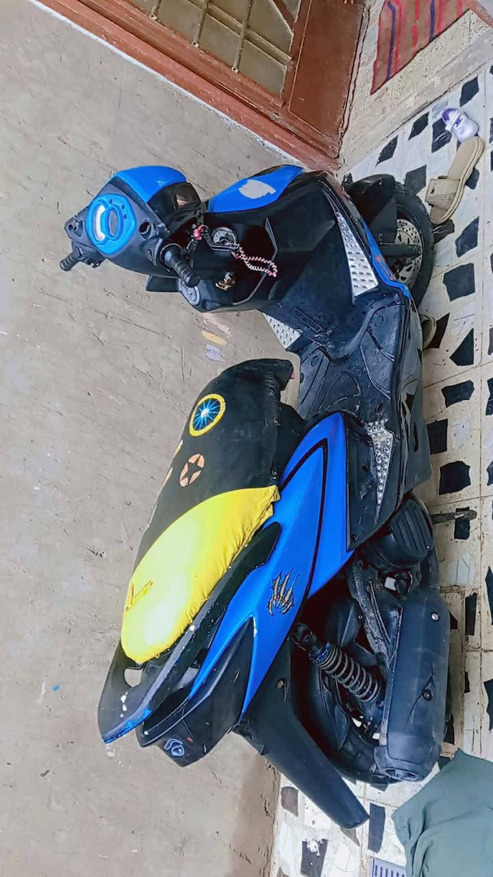 سلام عليكم دراجه سكنس شغاله سلف هندر كامله بيها ملاحضات بسيطه سعرها 450 وبيها مجال حك الجيه *********** واتساب فقط
