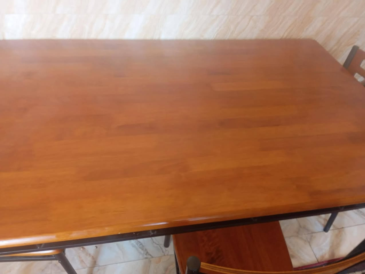 مكلفة بالنشر ميز طعام صاج مع ست كراسي للبيع
***********
