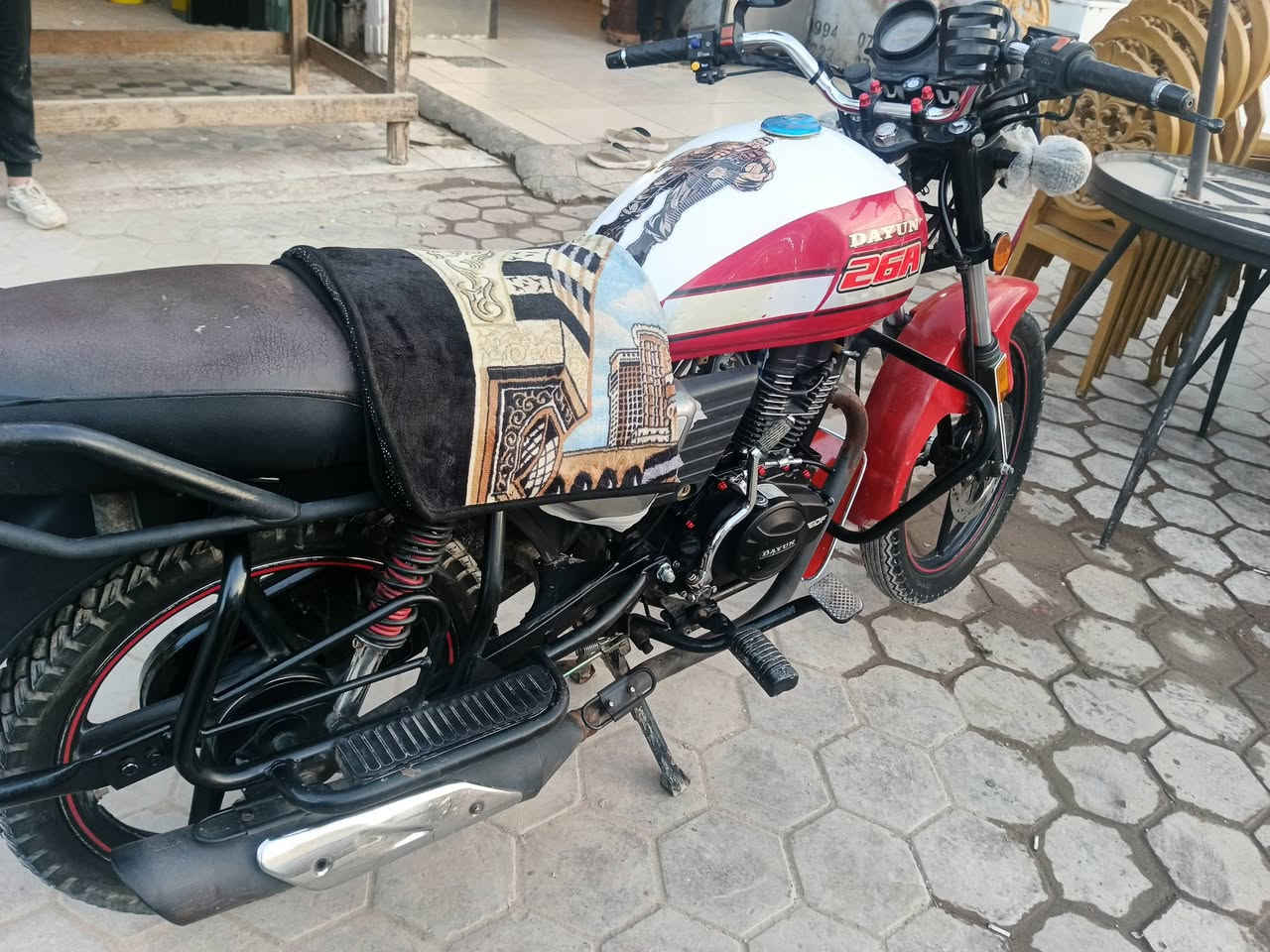 سلام عليكم دراجه دايون موديل 23
مكينه 150دراجه حلوه ونضيفه أوراق سكنر 
مكينه مامفتوحه 
سعره 1.100وبيه مجال 
او مراوس بدايون 
مكانه بابل جبله
رقمي ***********
