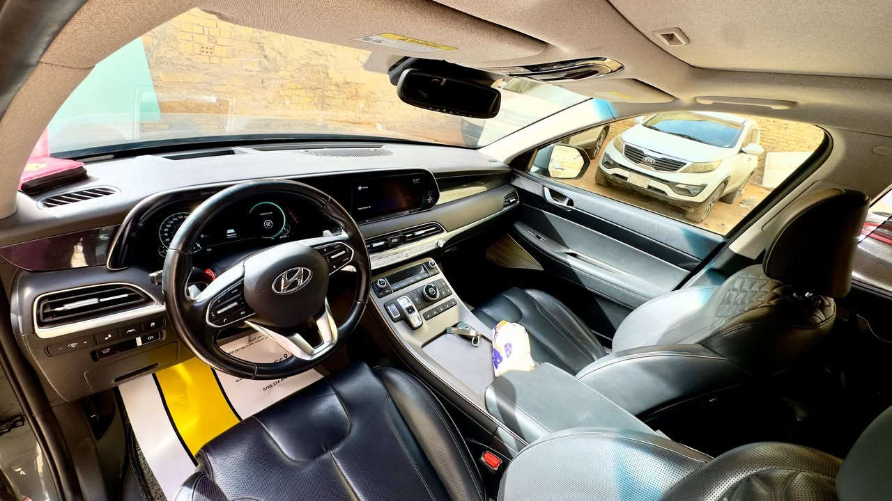 للبيع
هونداي بلسايد /وارد امريكي

موديل 2022

مواصفات سيارة  

2-كشنات تدفئه تبريد امامي خلفي
 3-كشنات جلد اسود  
 4- 7 راكب vip منفصل  
5-كشنات خزن كهربائي 
6- نظام صوت متكامل
7-ستيرن  تدفئه + هزاز ستيرن 
8-شفتات ستيرن مع تحكمات كاملة 
9-خمسة كامرات 360 درجة
10-كامرة دواره 
11-لايتات زنون 
12-لد خلفي 
13-اشارة بالمري 
14-بصمة 
15-بصمة ابواب 
16-سايد بريك كهربائيّ 
18-صندوق كهربائي ( بصمة ) 
18-نظام المنحدرات  
19-بردات خلفي 
20-محرك 6سلندر 3.8L 
21-تشغيل عن بعد و دخول ذكي 
22-اوتو هولد +اوتو ستوب 
23-توقف ذاكي 
24-مثبت سرعة مع مثبت مسارات 
25-تحديد مسارات متكامل 
26-رادارات امامي خلفي جانبي 
27-حساسات امامي خلفي 
28-شحن وايرليس 
29-التبريد مركزي 3 قطع  
حادثها بلصور موجود 

كربلاء/ للاستفسار 
‭0782 561 7124
