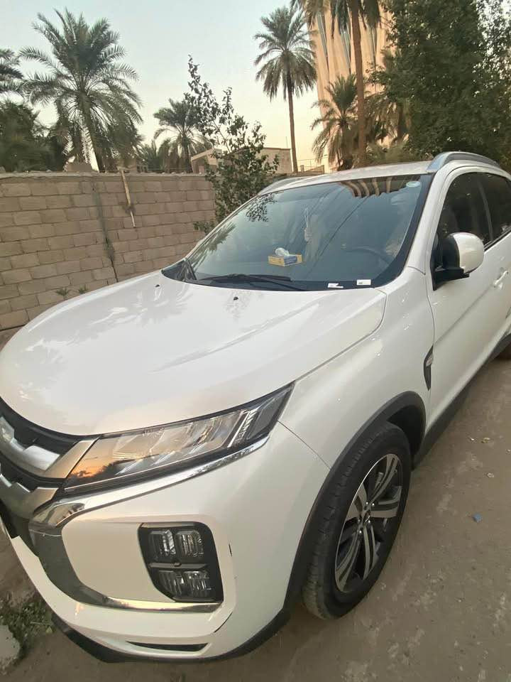 متسيوبيشي Asx2022
محرك بنزين 2000 سي سي

كير اوتوماتيك + سبورت 5 راكب

جام مع مرآة اوتوماتيك

ويل كب

فتحة سقف

تحديد مسار

شاشة وكاميرا أصلية

داخل جلد اسود

 سيارة مكفولة من كلشي فقط شخطات بالدعاميات بدون حادث

٤٥ الف كيلو

130$

0786 497 0195

المكان كربلاء او بغداد Colombo, Sri Lanka
