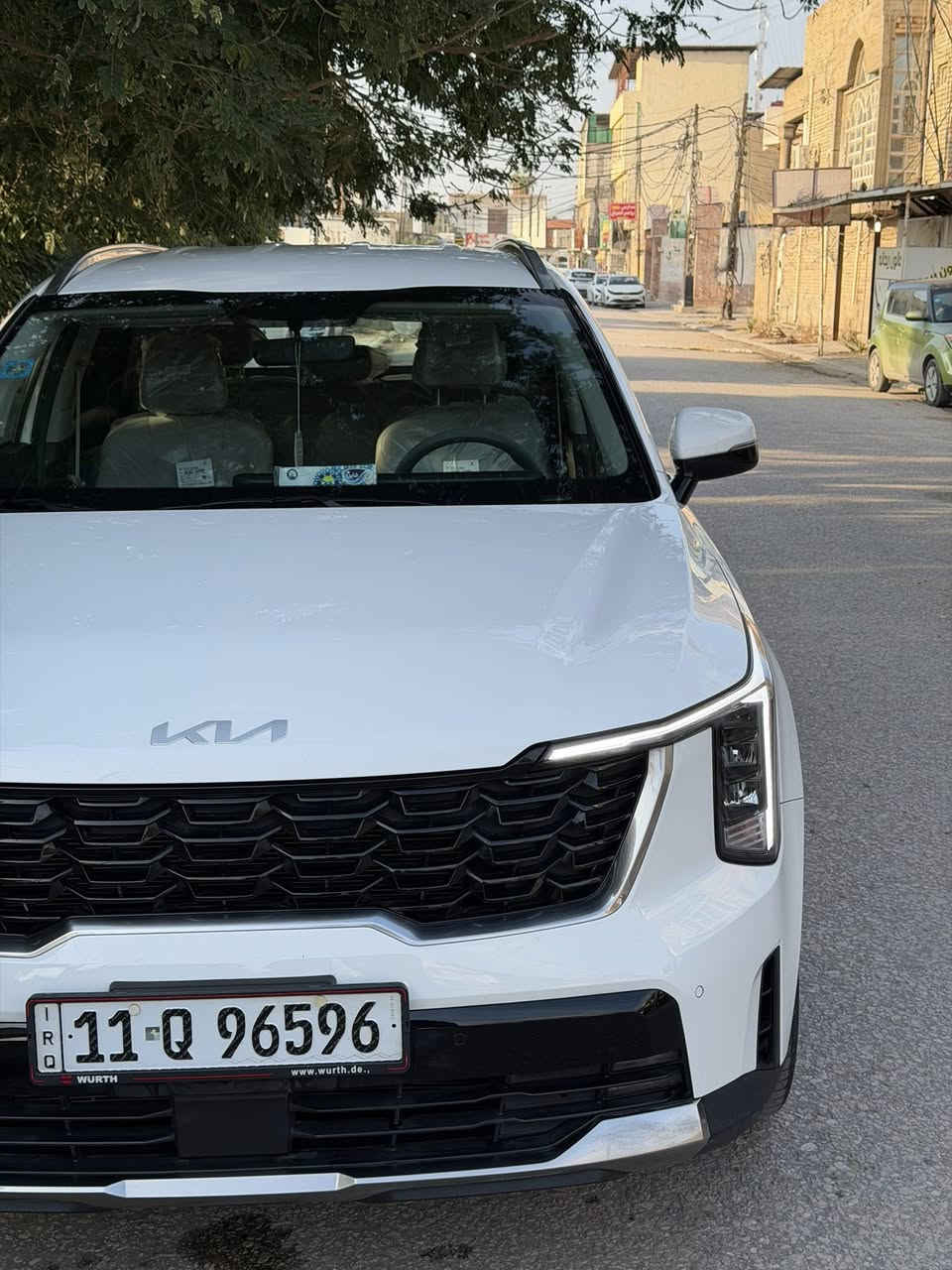 سورنتو مديل ٢٠٢٤ خليجي
نصف فول 
حساس امامي خلفي 
تشغيل عن بعد
جامات تصعد وتنزل بالبصمه 
بصمة تشغيل 
دخول ذكي 
اناره محيطيه
كامرة خلفيه 
مثبت سرعه 
اوامر صوتيه 
تحكمات ستيرن
ابل كار بلي
ومواصفات اخرى
السياره داخله بالضمان 
عداد المسافه ٢٢ الف كيلو
 السعر المطلوب ٣١٤وبيه مجال بسيط للشراي
***********
