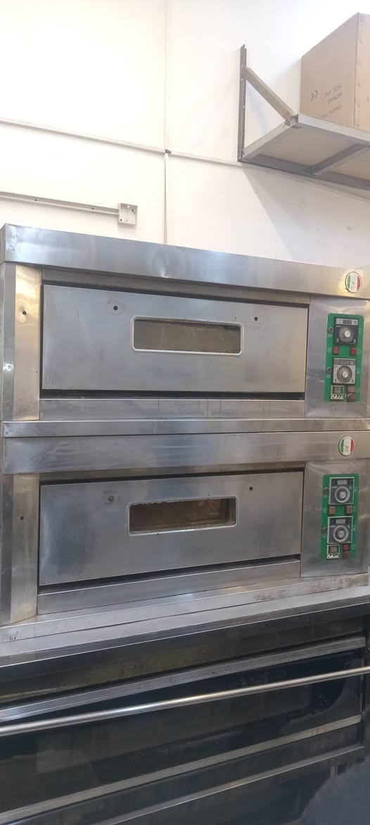 افران مستخدمة نظيفة كلش
افران غازية مستخدمة نظيفة كلش 
اخر قطعتين متبقية
الوجبة القديمة امتياز ايطالي
حجم ٧٠ داخل حجر
حساسات ثرموستات جداحات
شاشات دجتال
مشاعل غاز
للاستفسار عن التفاصيل الباقية راسلني ماسنجر وتدلل
المكان بغداد العلاوي قرب مستشفى الكرامة.


**إذا كنت صاحب هذا الإعلان وتريد حذفه لأي سبب، رجاءا أرسل رسالة إلى الدعم الفني**