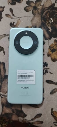 Honor x9c Smart الجهاز جديد سعره خاص لليريده يتصل على هاذ الرقم  07773...