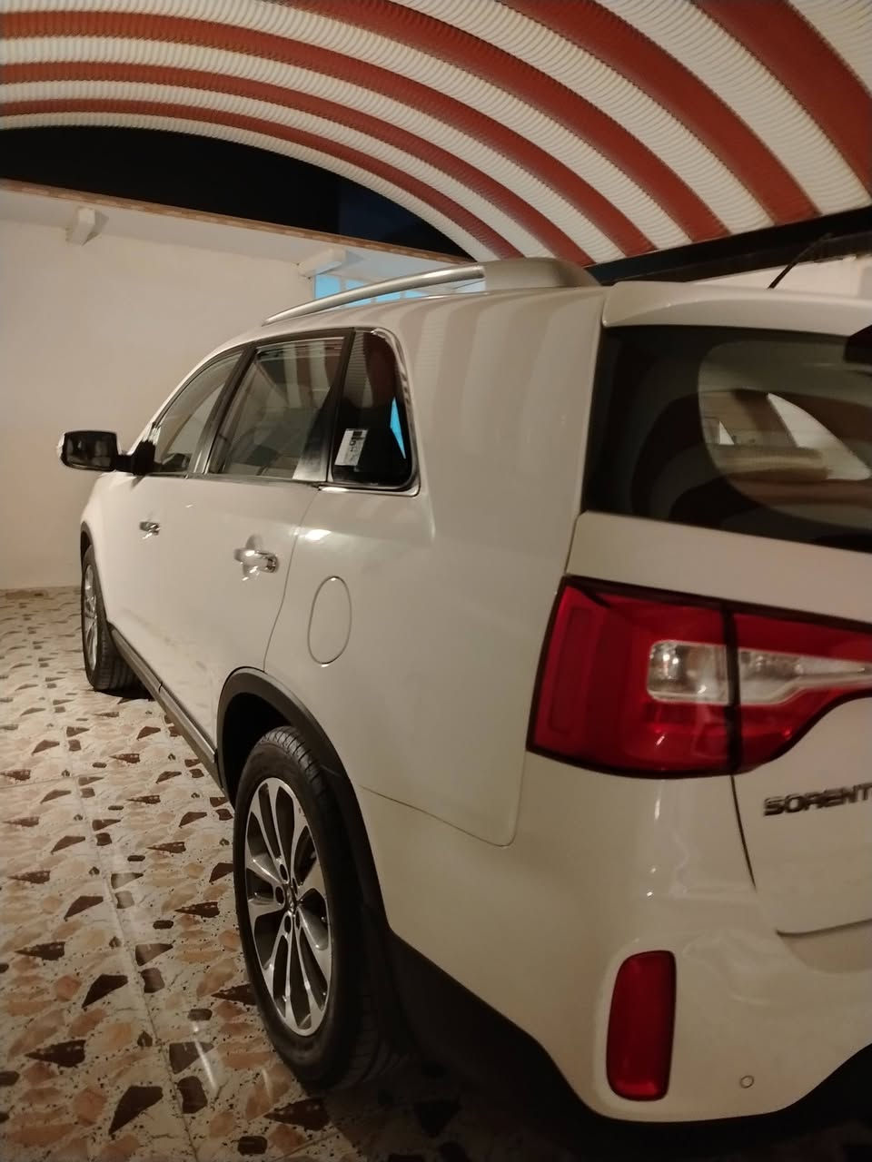 سلام عليكم
سورنتو 2015 خليجي كفاله عامه رقم بغداد فول مواصفات عدا البانوراما محرك V6 ماشيه 114فقط جديده محرك كير كلشي كفاله مكانه الرمادي رقم الهاتف *********** السعر 195
