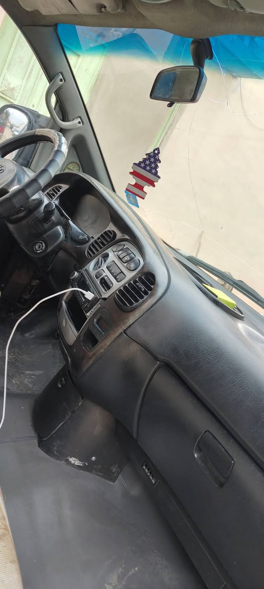 متاح كيا استاركس للبيع 
موديل 2007 سياحي
رقم بابل مجدداً ل 2030
كير ومحرك شرط
مكاني تلعفر 
رقم الهاتف/***********
