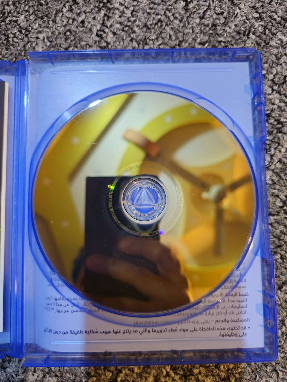 لبيع او مراوس فيفا 24 ps5  
مستخدم قليل ونظيف 

***********
