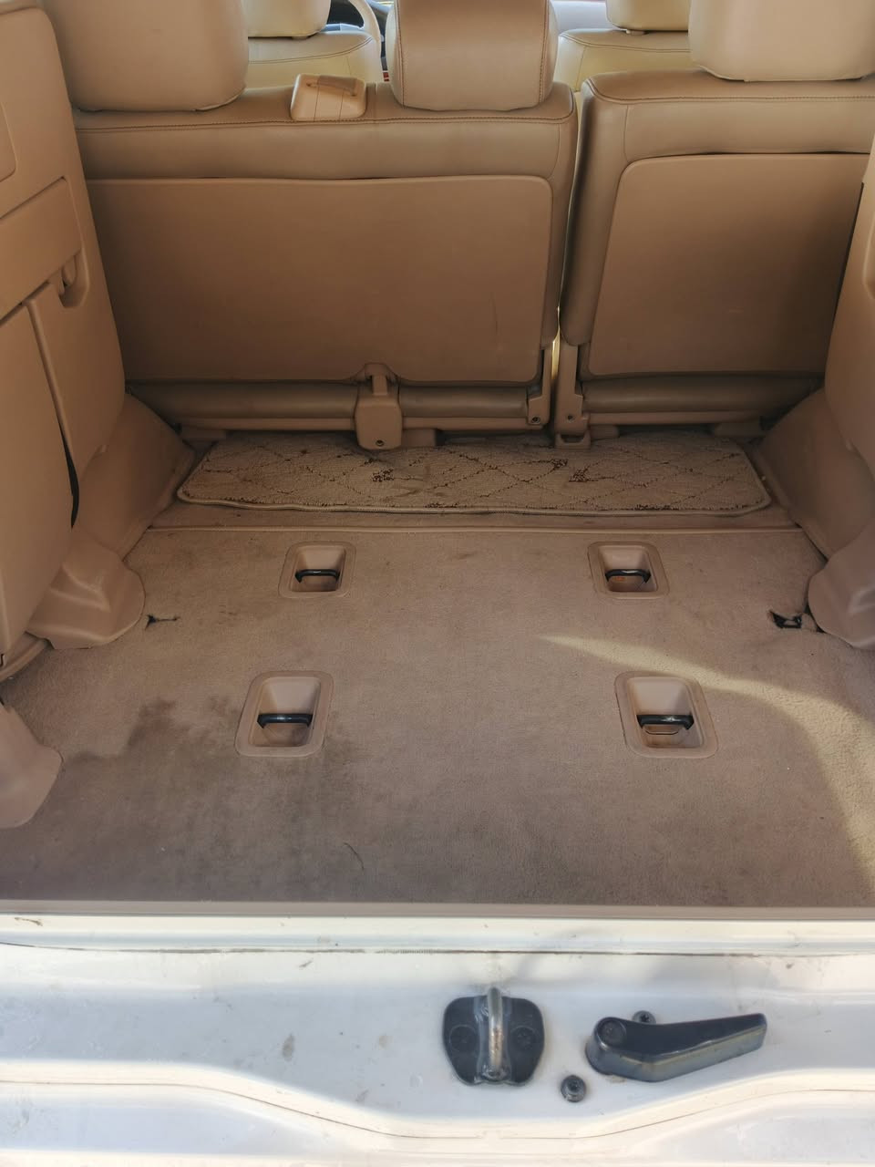 السلام عليكم لاندكروزر للبيع
2012 فطيميه مكفولة كفاله عامه 
فول مواصفات تحويل مباشر 
الرقم ***********
متواجد على الفيس
