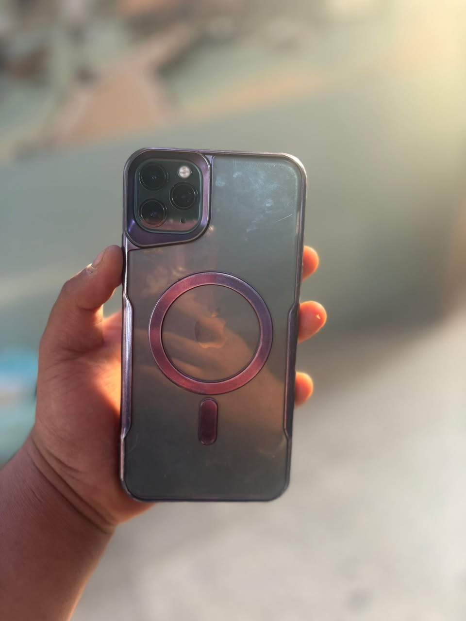 السلام عليكم ايفون ١١ برو ماكس جديد ونضيف مبدل شاشه وبطاريه أصليات عل فحص والضمان بطارية ٩٠ شاشه وبطاريه شايليهن من تلفون ومخليهن اله جهاز نضافه فول ذاكره ٢٥٦ السعر ٢٥٠ مكاني بغداد الزعفرانيه ***********
