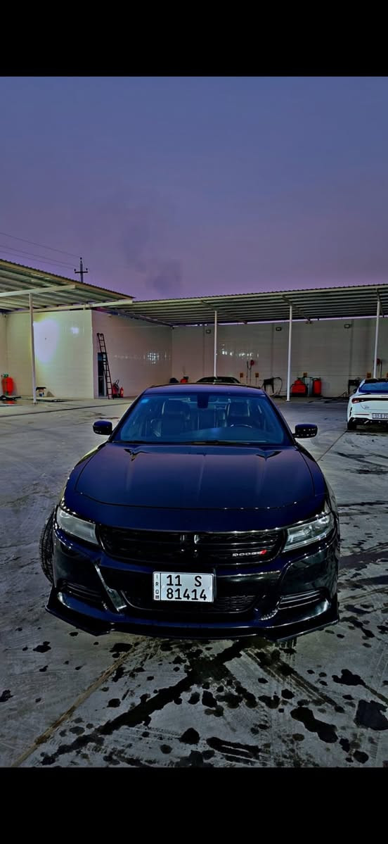 السلام عليكم
جارجر Sxt Plus فول مواصفات ١/ ١ موديل2021
مكفوله من الحادث كلين
المواصفات 
١- فتحة
٢- رادارات
٣- كراسي جلد بلادي و كهرباء
٤- خزن ميموري
٥- شاشة carblay
٦- تبريد قطعتين 
٧- ويل كب ٢٠ اصلي مو التجاري
٩- تشغيل عن بعد
١٠- الكشنات الامامية تبريد و تدفئة و الخلفي فقط تدفئة
١١- الستيرن تبريد و تدفئة
و بعد بيها هواية مواصفات لان فئتها اعلى شي 
جديد و جاهزة مناقصها اي
📍 الموقع: بغداد – العامريه
السعر ٢٣٩ ورقه وبيه مجال 
***********
