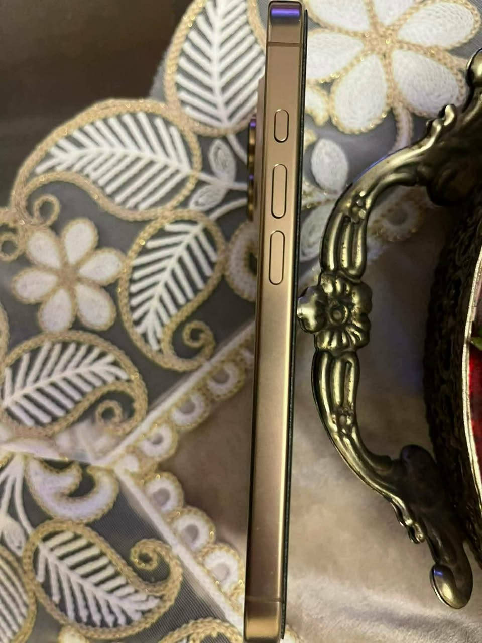 ايفون 16 برو ماكس السعر 300 مكسورة قاعدة السيم كارت الداخليه يشتغل شريحة الكترونيه
مامفتوح


**إذا كنت صاحب هذا الإعلان وتريد حذفه لأي سبب، رجاءا أرسل رسالة إلى الدعم الفني**