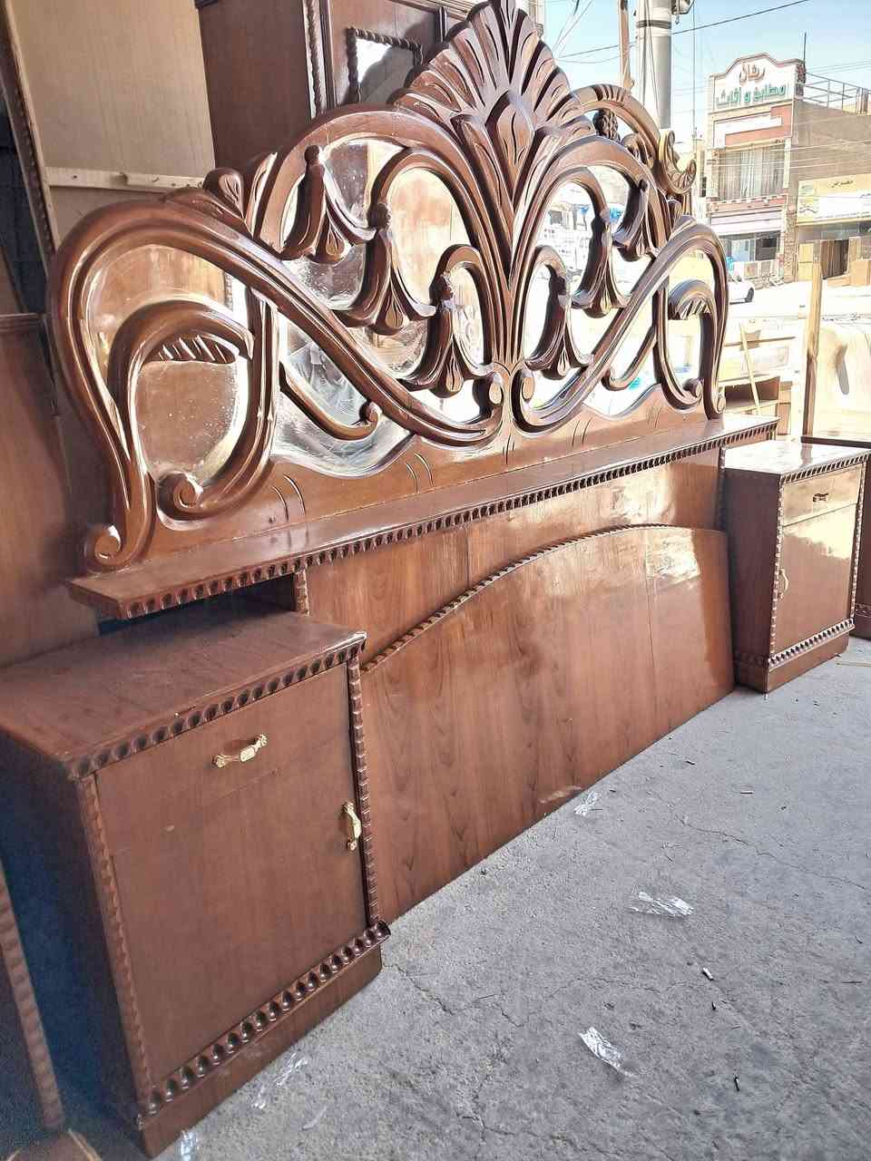 عرض خاص غرفه نوم 650الف فقط مستعمله تسكام فول عرض الباب 60استندر 5 ابواب وملحق غرفه حلوه ومرتبه اي استفسار خاص او الاتصال ***********
***********واتساب 

بالعافيه عل ياخذها
