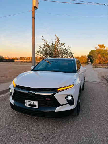 بسم الله الرحمن الرحيم 

2023 Chevrolet Blazer RS Full option 

⚡سعر_28700$ ⚡

سيارة كلين بدون صبوغ

حجم المحرك V6 سلندر (3.6L)
  
عداد المسافة 41000 mile

المواصفات:

بصمة تشغيل
5 كاميرات 360 درجة 
بصمة أبواب
تشغيل عن بعد
صندوق شفط كهربائي  
سقف بانوراما 
كشنات جلد
كشنات تدفئة+ تبريد 
كشنات اهتزاز 
استيرن تدفئة
دشبول ديجيتال
شاحن موبايل Wireless 
رادار امامي (تحديد مسار) 
رادار جانبي (نقاط عمياء)
رادار خلفي (تحذير من الاصطدام) 
شاشة كبيرة لمس
حساسات خلفية+ كاميرا
اندرويد أوتو Android Auto
كار بلي Apple Car Play
مانع انزلاق+ABS
منافذ AUX+USB
توقف ذاتي Auto Stop
مثبت سرعة
تحكمات استيرن 
هاند بريك بصمة
وبقية المواصفات موضحه بالصور
0785 311 4813 WhatsApp 

مكان السيارة اربيل أربيل
