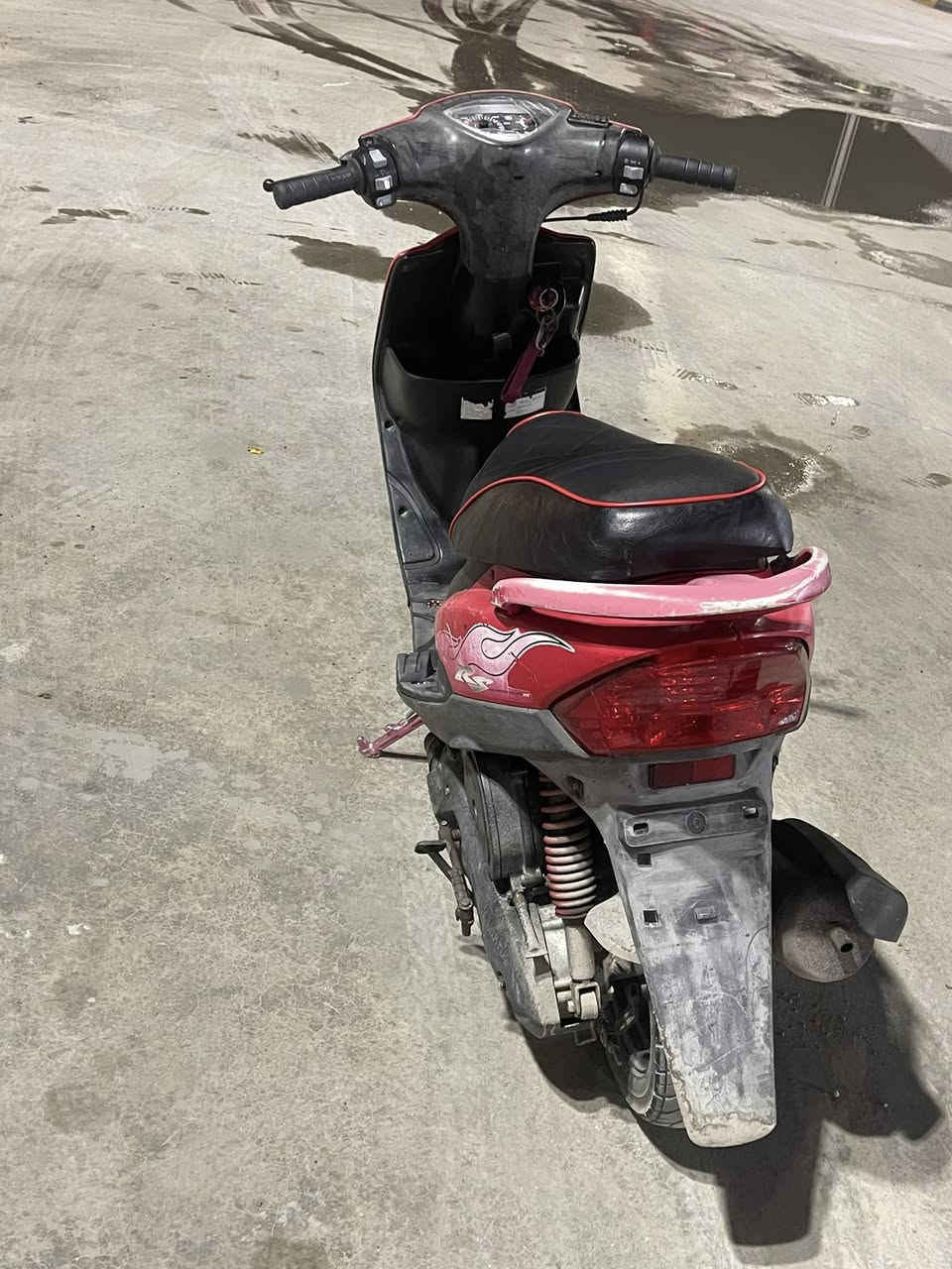 السلام عليكم عدله للبيع او مراوس بلاديه برغي مامفتوح بيهاا كامله من كلشي اي نقص مابيهاا شلعه ومعدل تخبل كهربائيات كلهاا كامله السعر 850  بيهاا مجال او مراوس مكاني بغداد الغزاليه ***********
