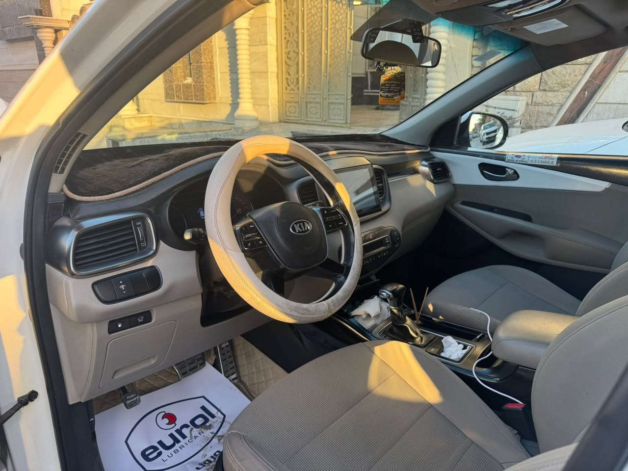 سلام عليكم  سورنتو 218 خليجي شكل ال20 ماشيه 118 مكفوله كير محرك حداديه فول عده الكشن مخمل كشنين كهرباء بردات اصليه جنطه كهرباء محرك سته سلندر لايت زنون ست عدسات بيهة بارد الباب الوره سايق شبرين   مكفوله من الصبق الدعاميات سياره بسمي المكان بغداد  
 السعر 243
الرقم الهاتف.  ***********
