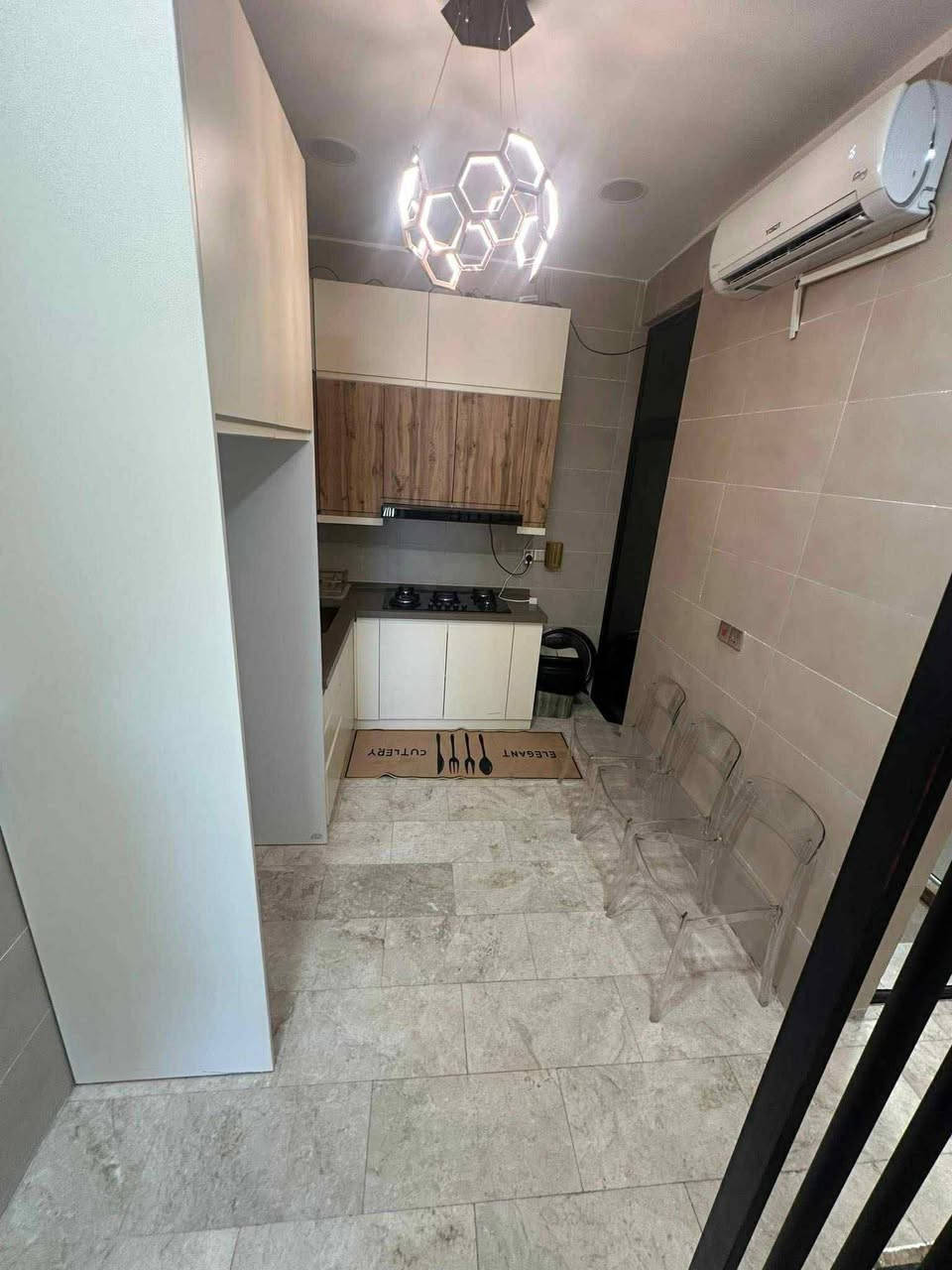 محتاجين طالب ويانه بيت مؤثث بالكامل بـ حي الجهاد - مجمع السلام السكني ايجار النفر ٢٢٥
***********
