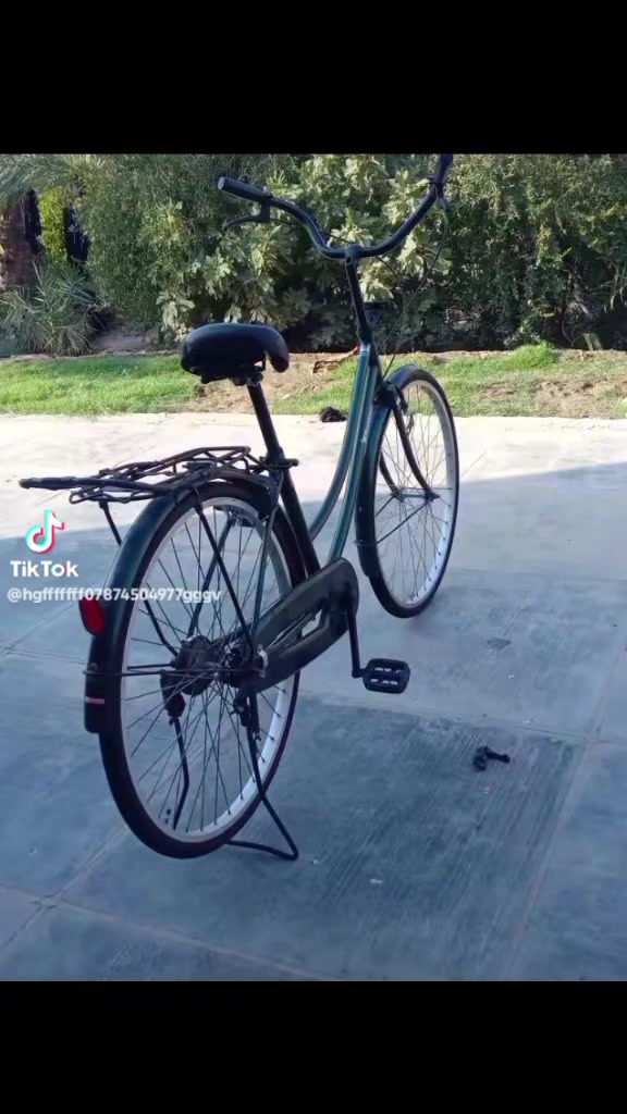 السلام عليكم بايسكل ولا هاي مراويه سباسكيل وهذا رقمي راح اخليه للبيع***********
