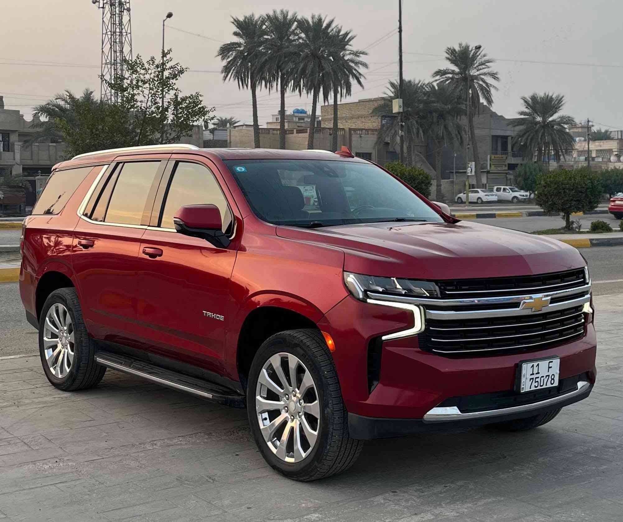 السلام عليكم 

شوفرليت تاهو 2021 LT فول مواصفات 

وارد امريكي صور الحادث مرفقة بل منشور 

رقم بغداد تحويل ثاني يوم 

المواصفات:بصمة-بصمة ابواب-تشغيل عن بعد

بانوراما-كامرات 360 درجة-رادارات 360 درجة 

حساس امامي-حساس خلفي-تحديد مسار-اطفاء ذاتي

كشنات جلد-كشنات الامامية كهرباء-ستيرن كهرباء

كشنات الامامية تدفئة-كشنات خلفية تدفئة-ستيرن تدفئة

تبريد مركزي-محرك 8 سلندر 5.3-7 راكب-دوس جانبية

ويل كب بريمير-LED امامي-لايت زنون-اشاير بل مري

جنطة كهرباء-شاشة كبيرة-كامرة دوارة-فول تحكم ستيرن

شحن واير ليس-ابل كار بلي-بلوتوث-AUX-ABS

مكان السيارة بغداد الدولعي 

للتواصل والاستفسار على الارقام التالية
***********
***********
