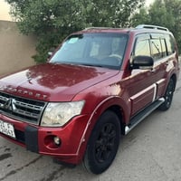 ميتسوبيشي باجيرو حبتور 2010 رقم بغداد . فول الفول سلايد روف دمام كشنات...
