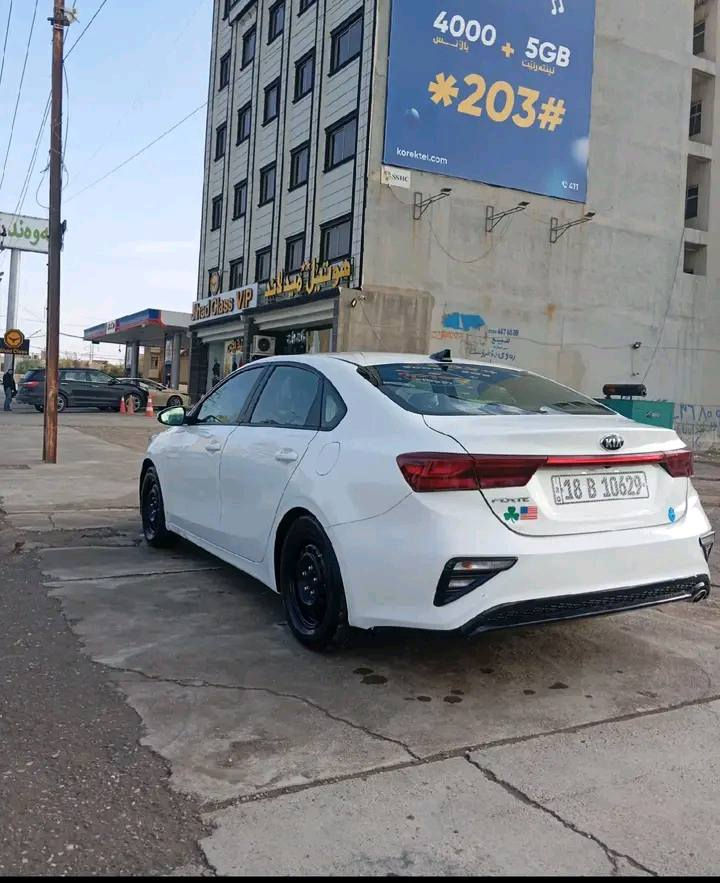 السلام عليكم
فورتي 2020 
مكينه 2000
گير AT
ماشيه 60 الف 
الضرر جاملغ وبنيد 
السعر 136
العنوان بابل حله مركز مدينه
***********
