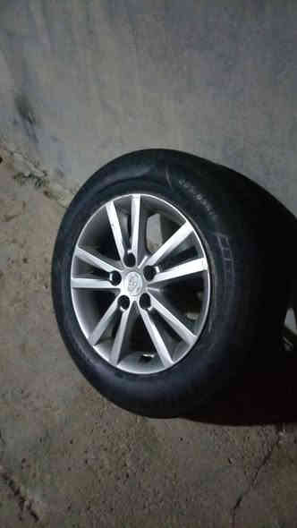 السلام عليكم
زوج تاير جديد مل سوناتا 
حساسات جدد
نضيفات

سعرهن 400 وبي مجال بسيط لشراي
عنوان بابل
اللا استفسار
 ***********
