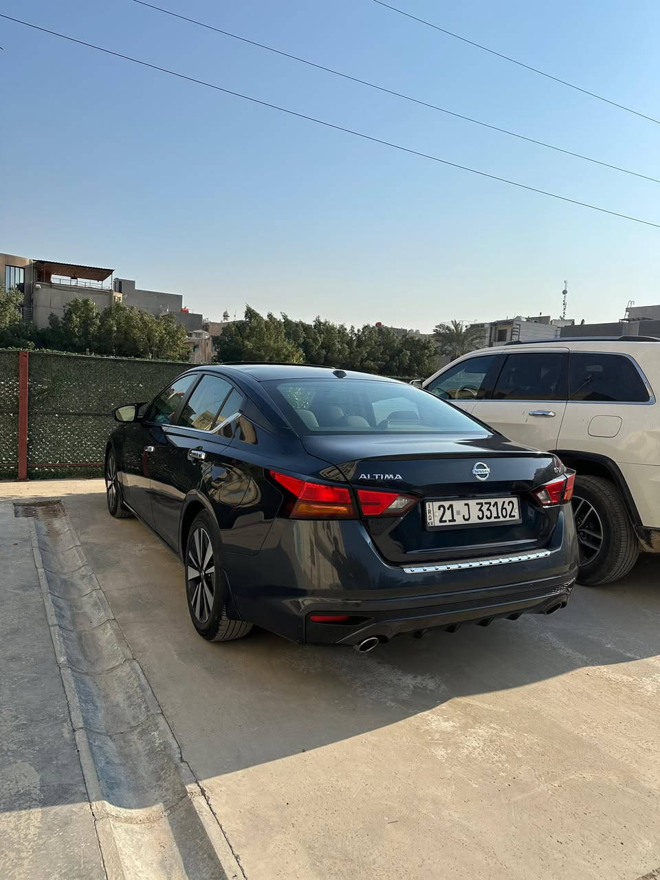 نيسان التيما sv plus
التيما 2022 كلش نظيفة sv plus مو عادي
 تجي سلايد وبريك بصمة واوتو هولد وتدفئة كشنات 
السيارة بحالة ممتازة 
رقم سليمانية بأسمي التحويل ثاني يوم 
المواصفات : 
سلايد /بصمة ابواب / تحكمات ستيرن جهتين /  رادار امامي 
اوتو هولد  / هاندبريك بصمة / رادار خلفي / وقوف تلقائي
تدفئة كشنات /نقطة عمياء/وباقي المواصفات معروفة 
حادثها بنيد مبدل  وجاملغ ايسر بي طخه بسيطه ومبدل البلادي موجود  بدون لا شاصي ولا لغد وببغداد صار بيها طخه موضحة بلصور ومصلحه السيارة ماشية 52,000 كيلو حقيقي السيارة بدون مصروف جديدة 
السعر 155 وبيها مجال رقمي ***********
